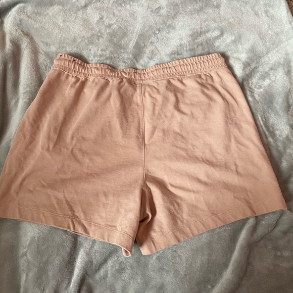 Nike shorts - Picture 3 of 4